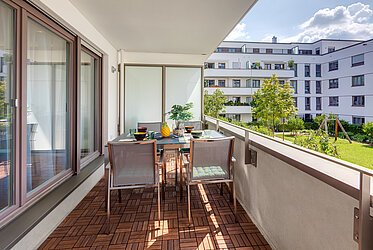 Schwabing: piso de alta calidad de 3 habitaciones con balcón