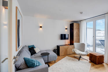 Bonito apartamento con terraza en azotea en edificio nuevo en alquiler.